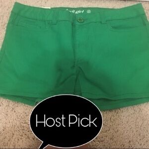 NWT Green April Girl Shorts size 3 juniors